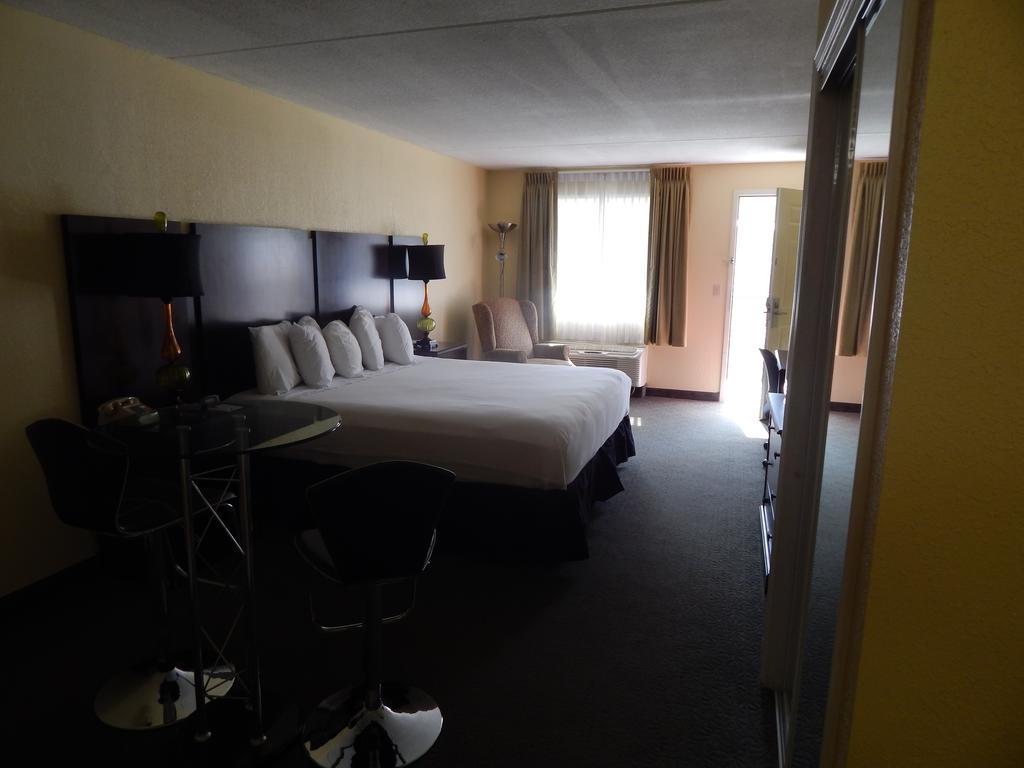 Ramada Branson Hotel And Resort Buitenkant foto