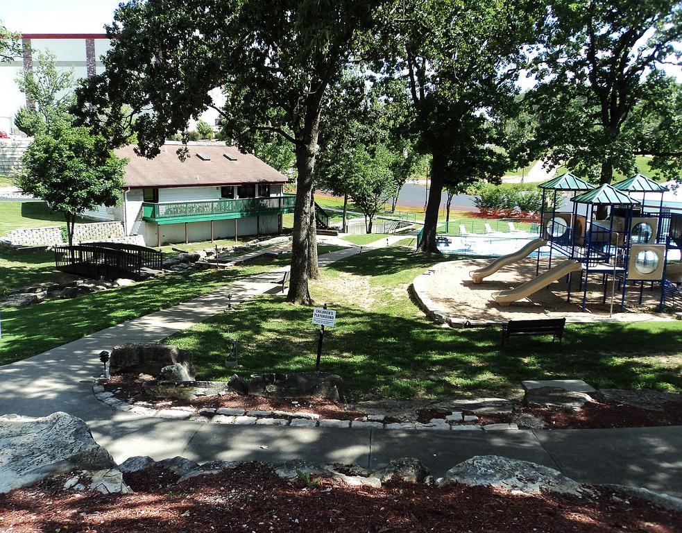 Ramada Branson Hotel And Resort Buitenkant foto