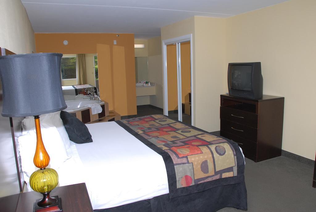 Ramada Branson Hotel And Resort Kamer foto