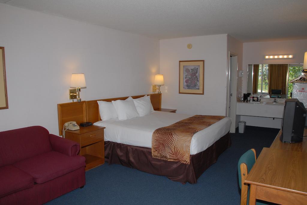 Ramada Branson Hotel And Resort Kamer foto